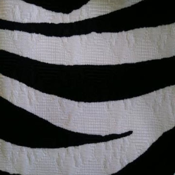 NWT - Julie Mitchell Urban Collection Zebra Print Jacket - Size 8 - Picture 7 of 9